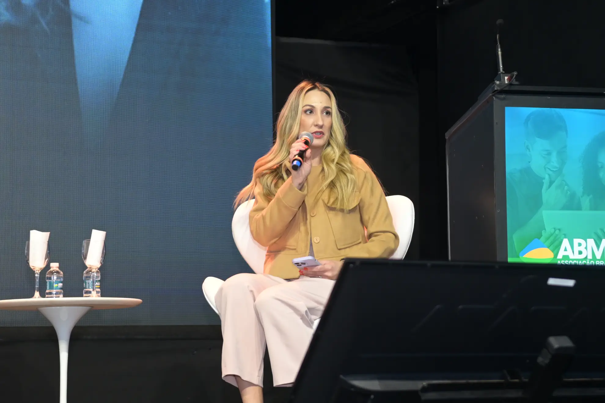 Marusa Trevisan no evento da ABMRA 2025
