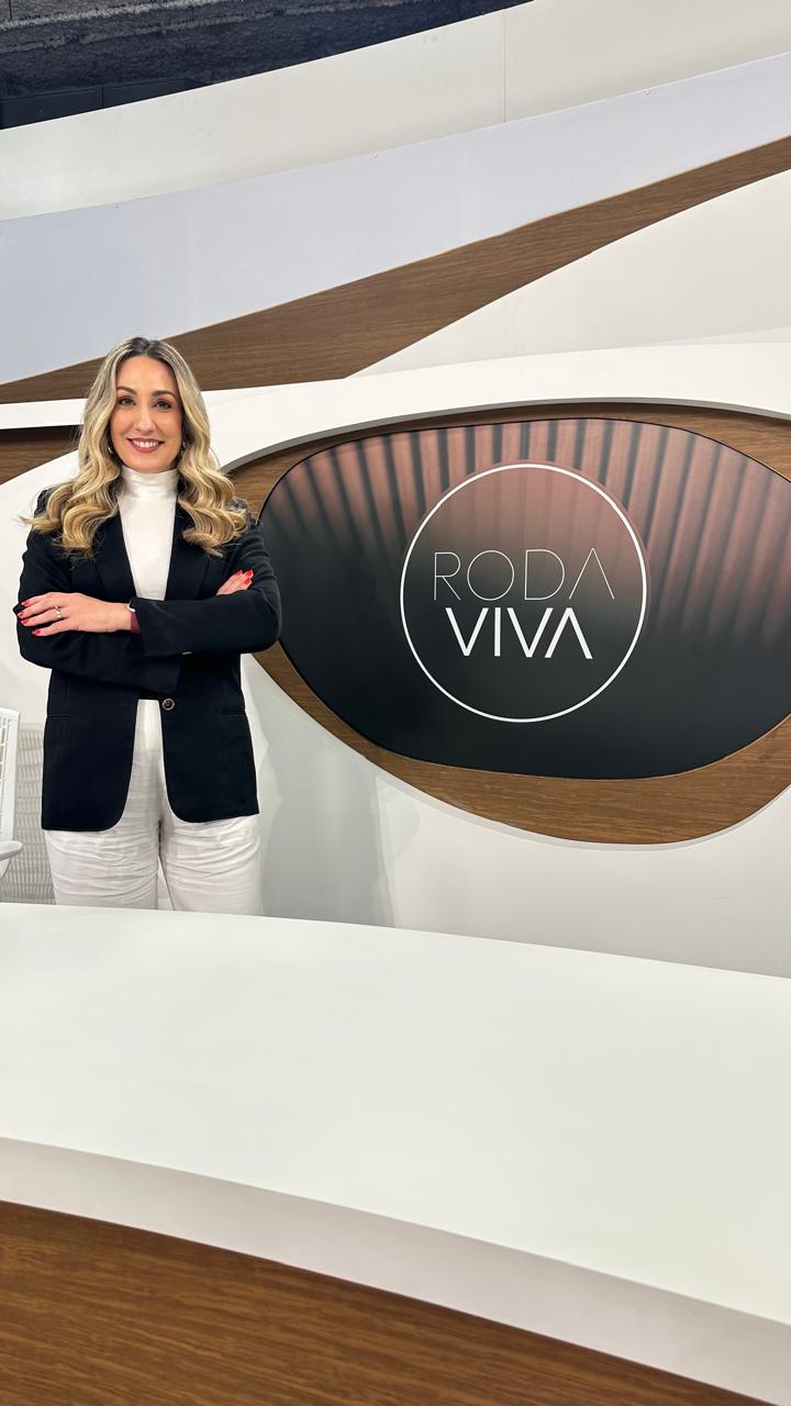Marusa Trevisan no estúdio do programa Roda Viva